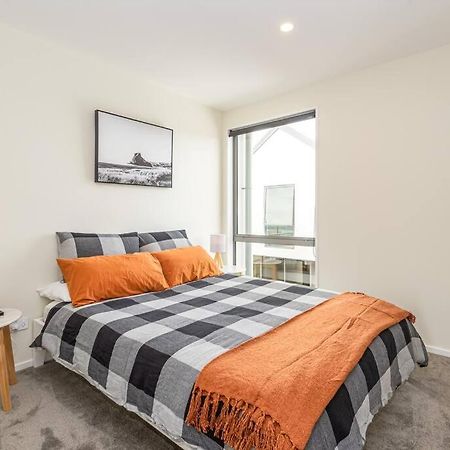 Hop, Skip, Jump To The City ! Christchurch Bagian luar foto